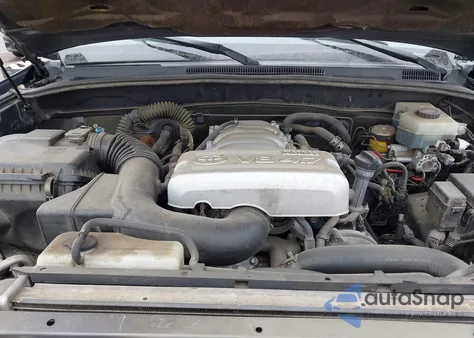 2004 Toyota 4Runner Sr5 V8 z USA, uszkodzony, nr VIN JTEBT14R640036615